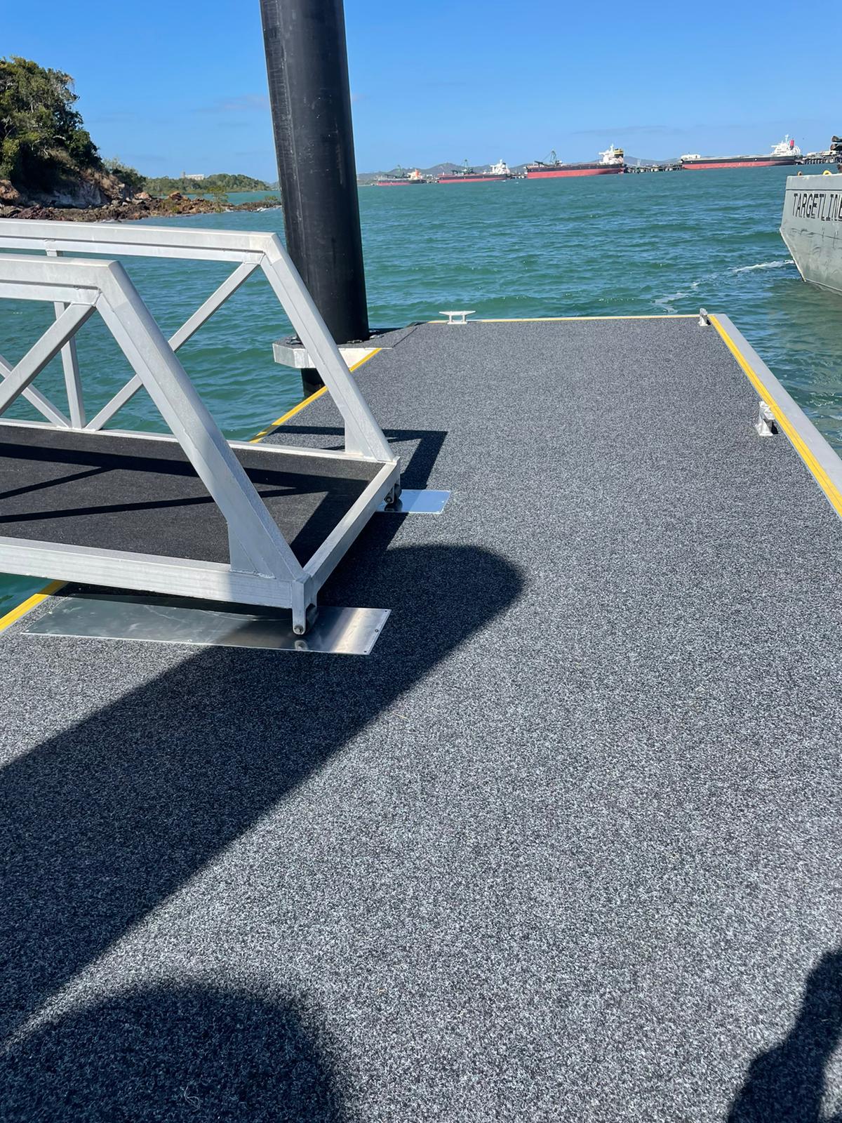 Witt Island Pontoon Install 
