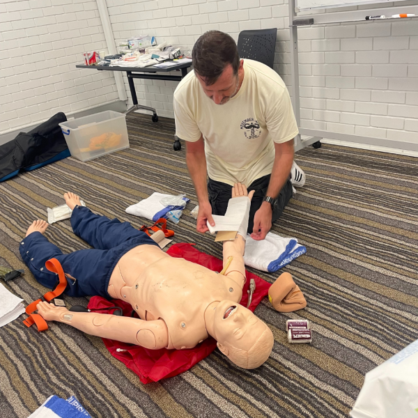 Learning First Aid Techniques at the English Class